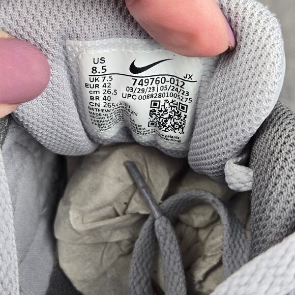 Nike Air Max Command Shoes Mens 8.5 Wolf Grey ~ Gray ~ Black Size 8 1/2 Sneakers main image 4